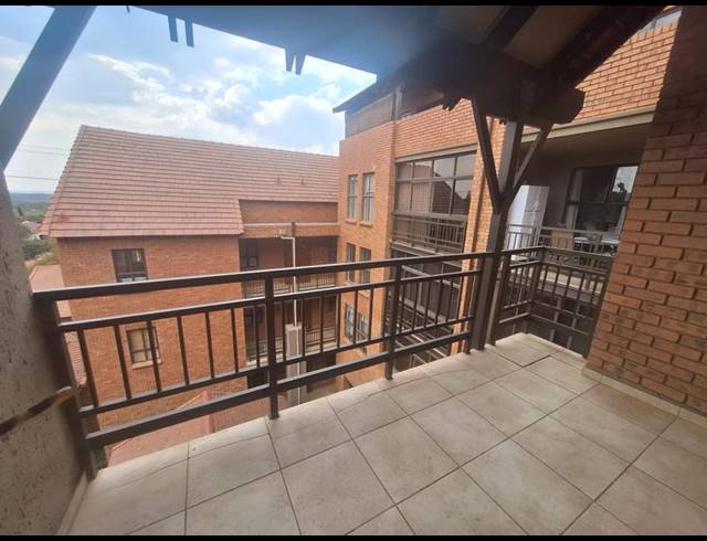 1 BEDROOM APARTMENT FOR SALE IN NEWLANDS